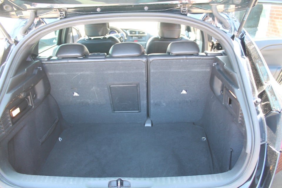 Citroën DS4 1,6 e-HDi 112 Style E6G 5d