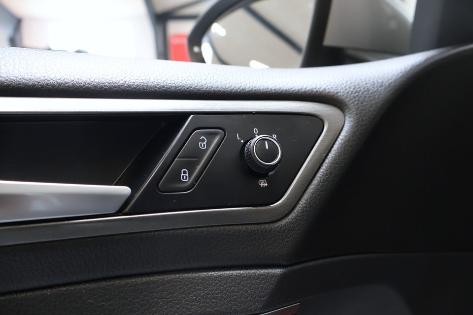 VW Golf VII 1,4 TSi 122 Comfortline DSG BMT 5d