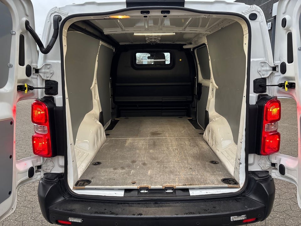 Toyota ProAce 2,0 D 144 Long Comfort Master 5d