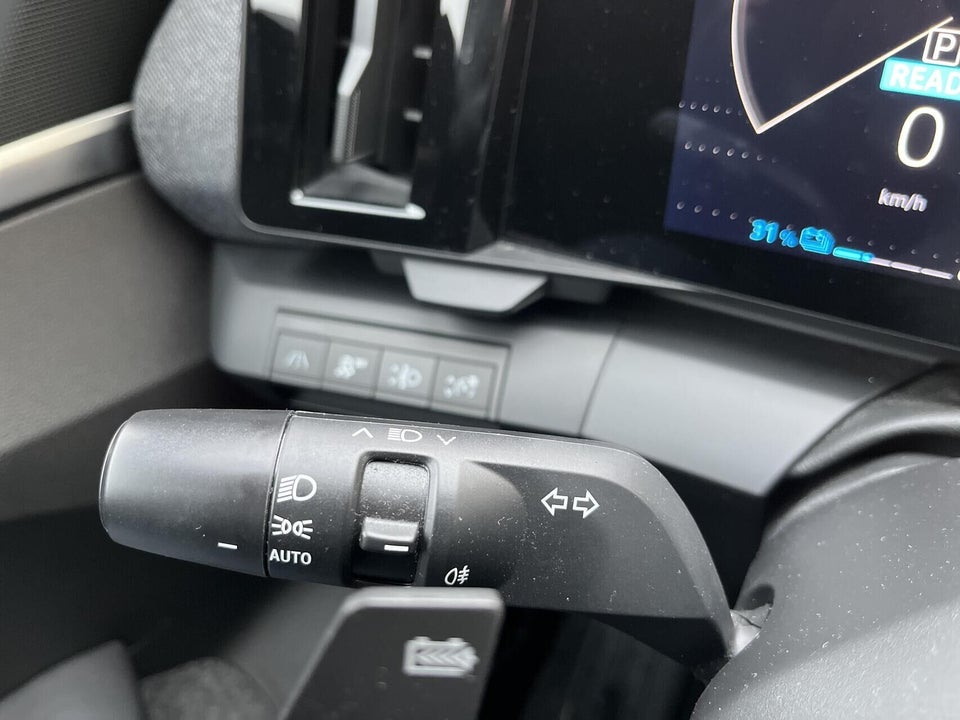 Renault Megane E-Tech 40 Equilibre 5d