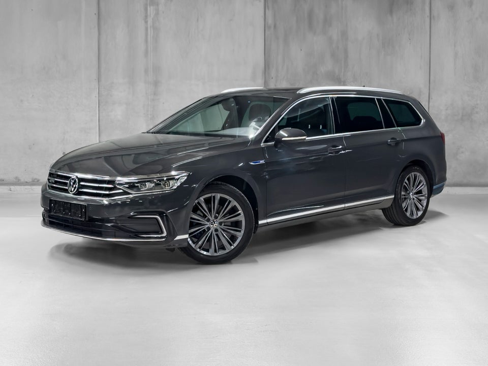 VW Passat 1,4 GTE High Variant DSG 5d