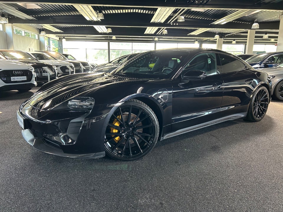 Porsche Taycan Performance+ 4d