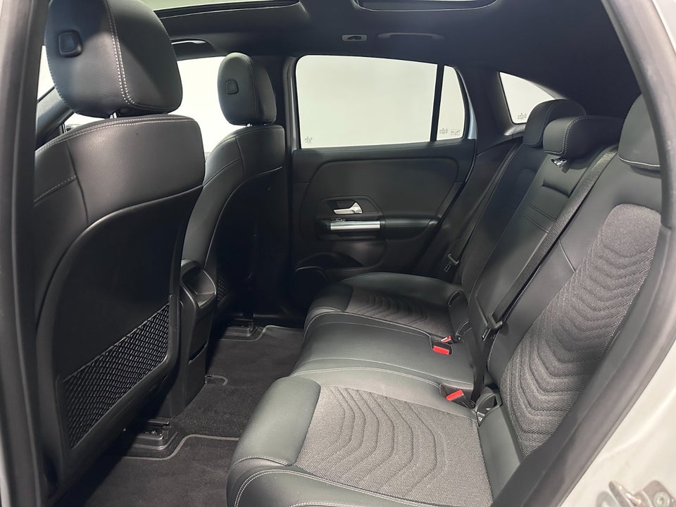 Mercedes EQA250 Progressive 5d