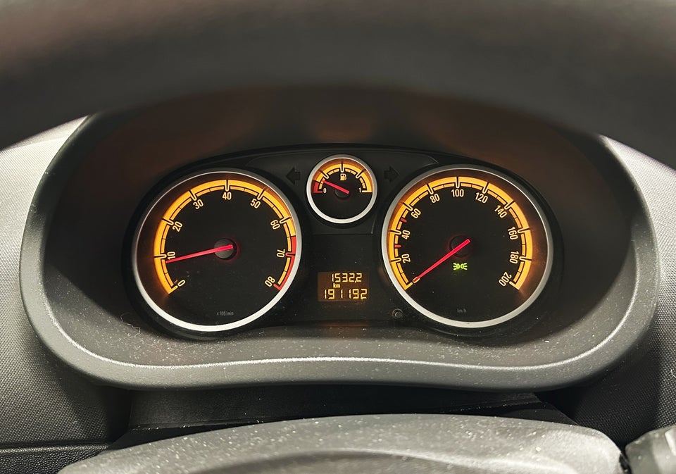 Opel Corsa 1,0 12V Enjoy 5d