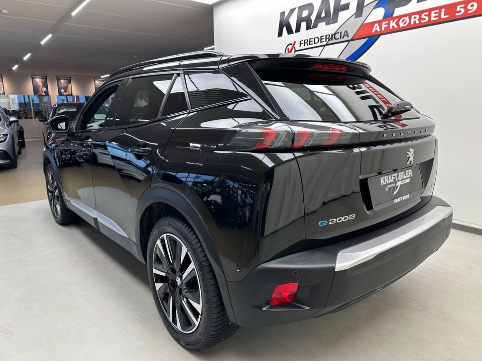 Peugeot e-2008 50 GT Pack 5d