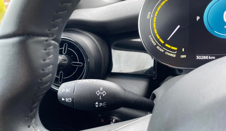 MINI Cooper SE Classic Trim 3d