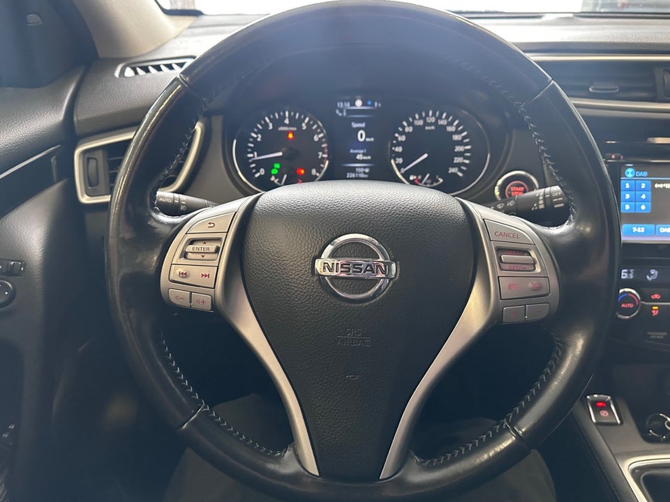 Nissan Qashqai 1,6 Dig-T 163 Tekna 5d
