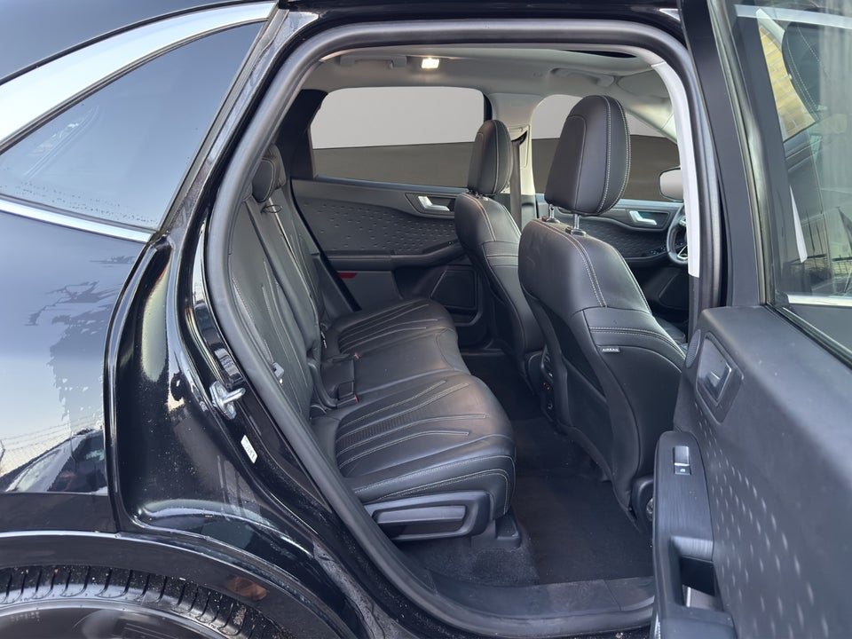 Ford Kuga 2,5 PHEV Vignale CVT 5d