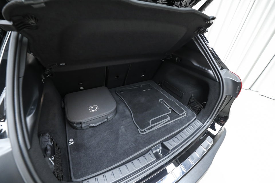Mercedes EQA250+ AMG Advance 5d
