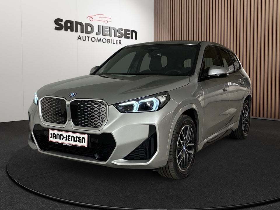 BMW iX1 xDrive30 M-Sport Premium 5d