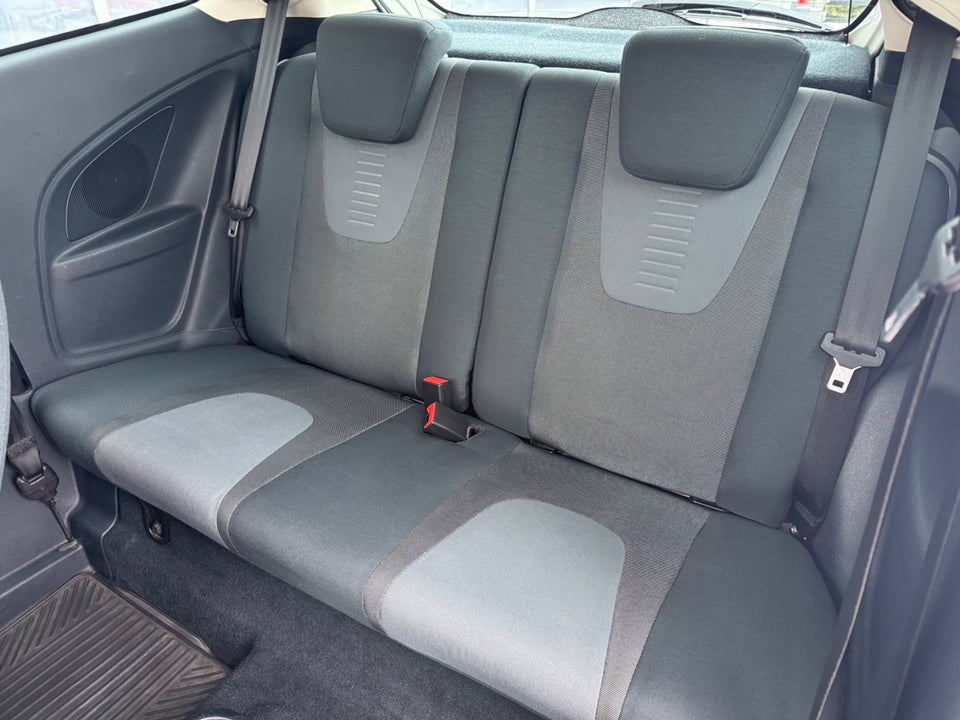 Ford Ka 1,2 Titanium 3d