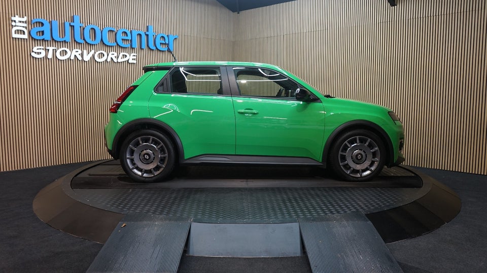 Renault 5 E-Tech 40 Evolution 5d
