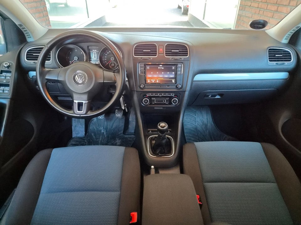 VW Golf VI 1,6 TDi 105 BlueMotion 5d