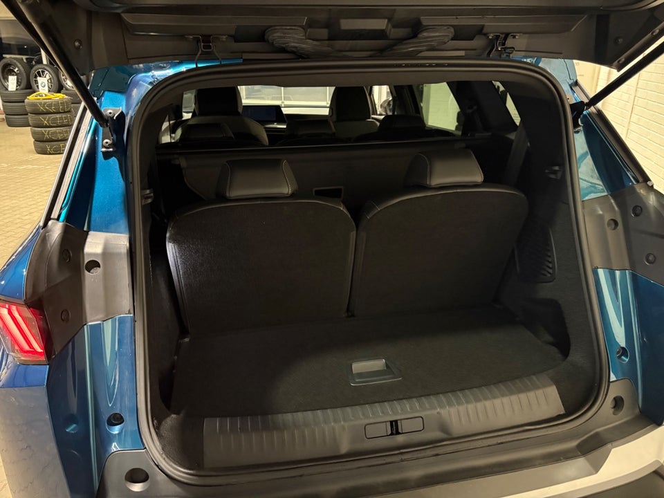 Peugeot e-5008 77 Allure 7prs 5d