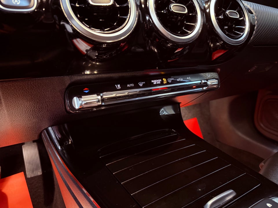 Mercedes A200 1,3 Progressive Line aut. 5d