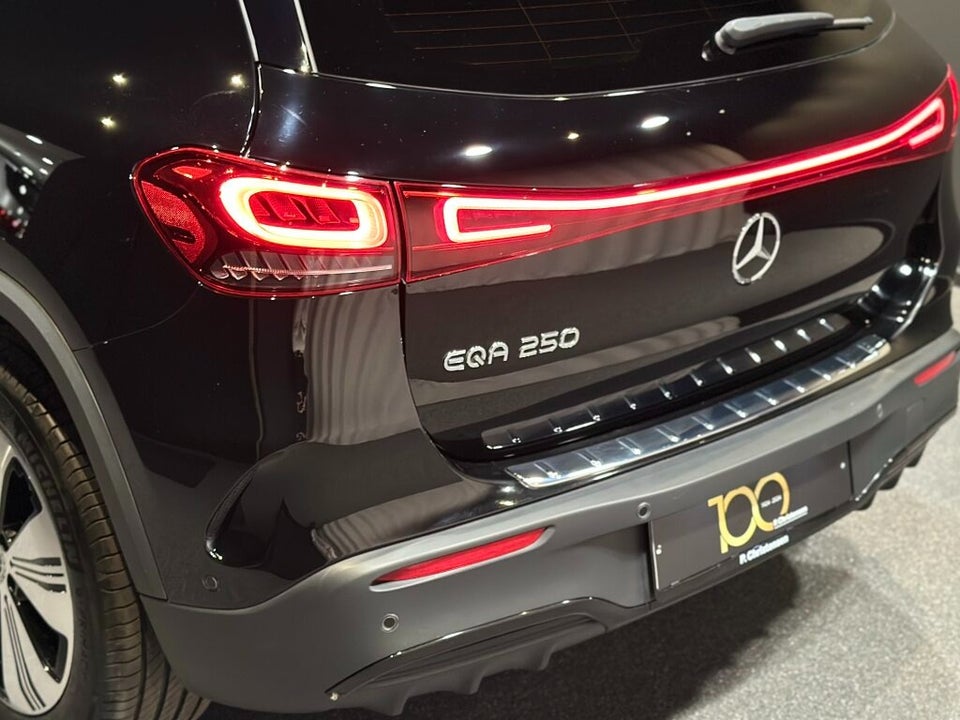 Mercedes EQA250 AMG Line 5d