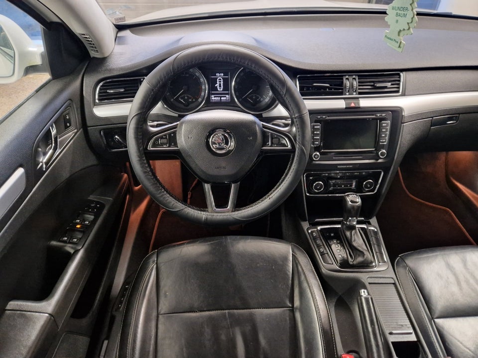 Skoda Superb 2,0 TDi 170 Elegance DSG 5d