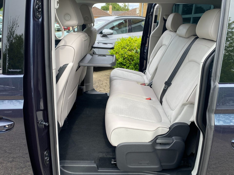 VW ID.Buzz 77 Pro SWB 5d