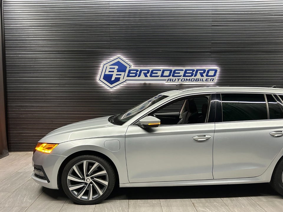 Skoda Octavia 1,4 TSi iV Sportline Combi DSG 5d