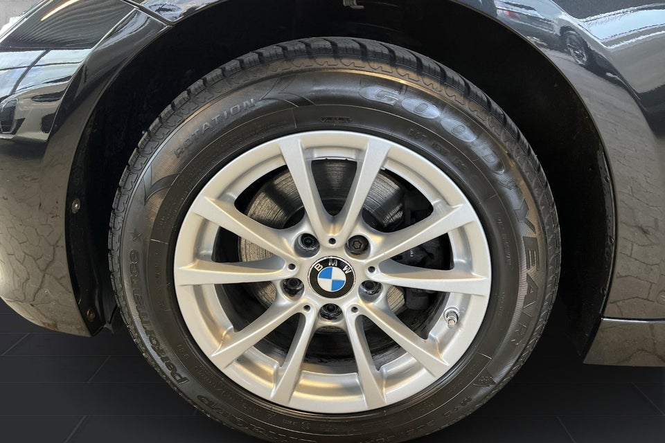BMW 320d 2,0 Touring Advantage aut. 5d