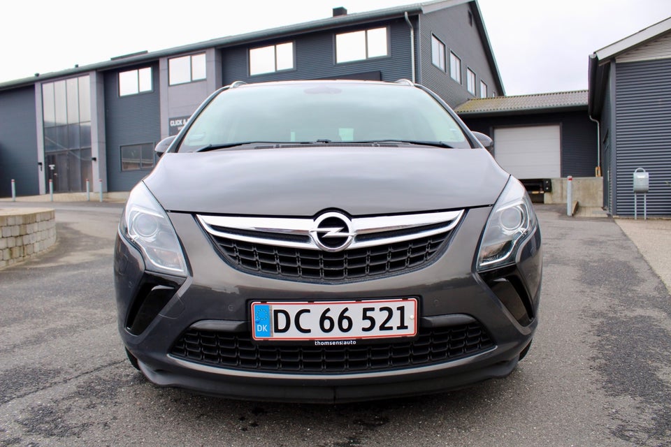 Opel Zafira Tourer 1,6 CDTi 136 Cosmo 7prs 5d