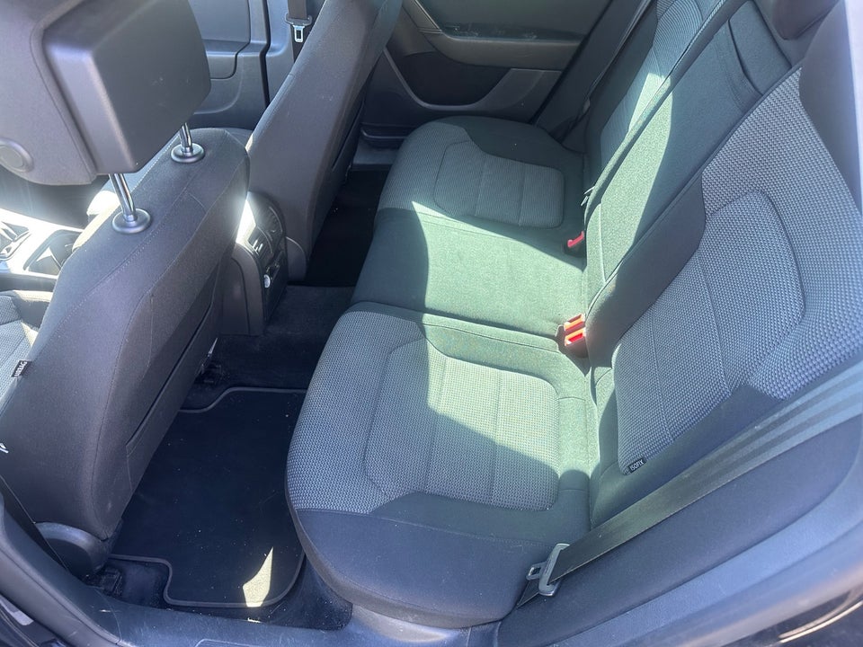 VW Passat 1,6 TDi 105 Comfortline Variant BMT 5d