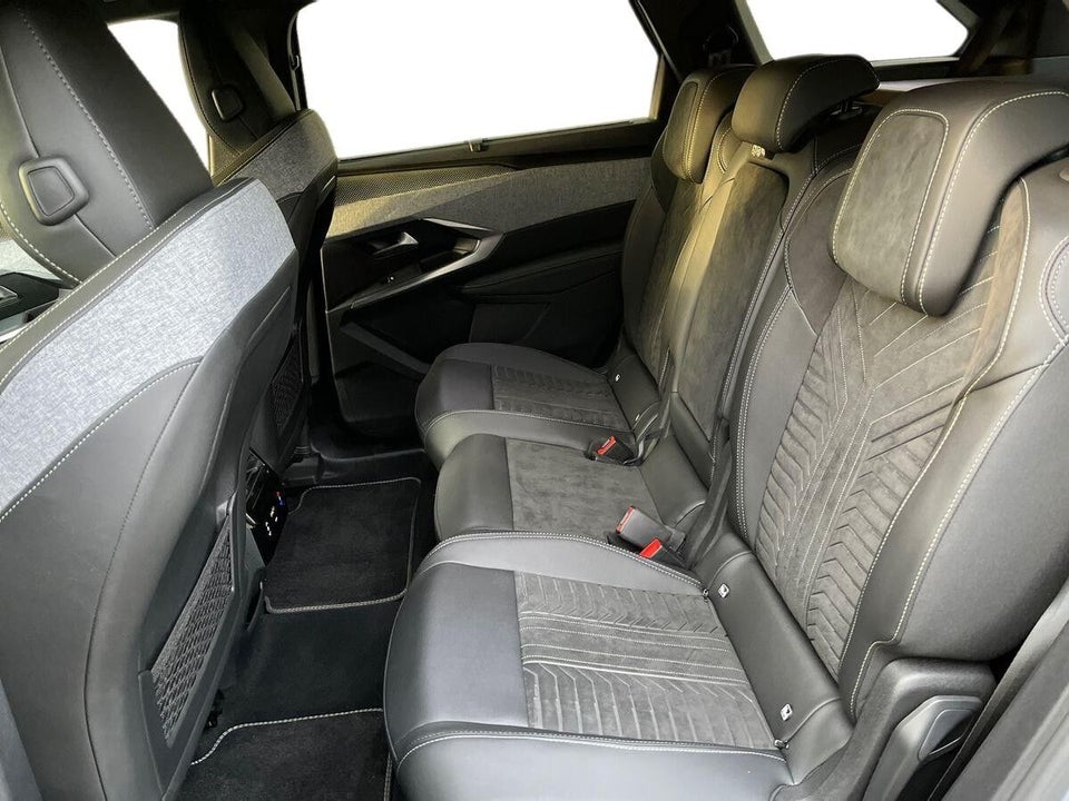 Peugeot e-5008 77 GT 7prs 5d