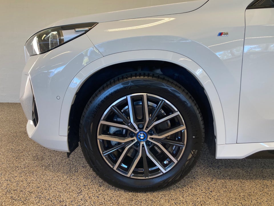 BMW iX1 xDrive30 M-Sport 5d