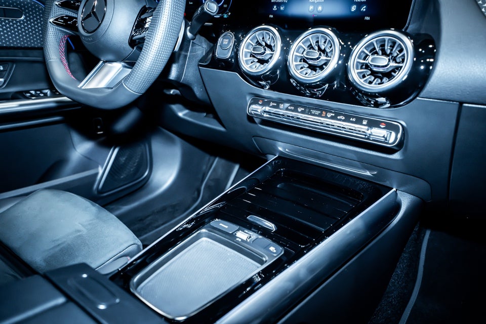 Mercedes EQA250+ AMG Advance 5d