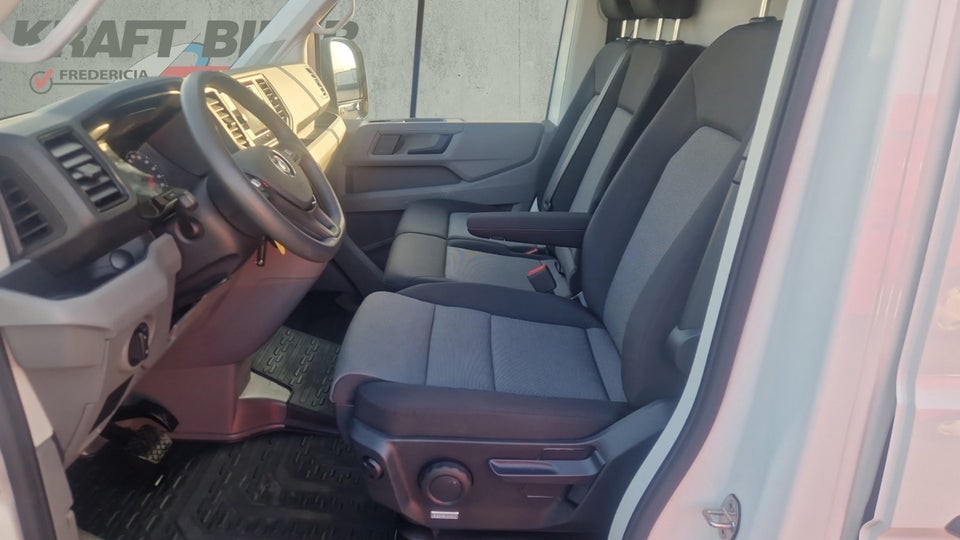 VW Crafter 35 2,0 TDi 177 Kassevogn L3H2 aut.