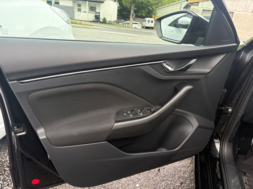 Skoda Scala 1,0 TSi 115 Ambition 5d