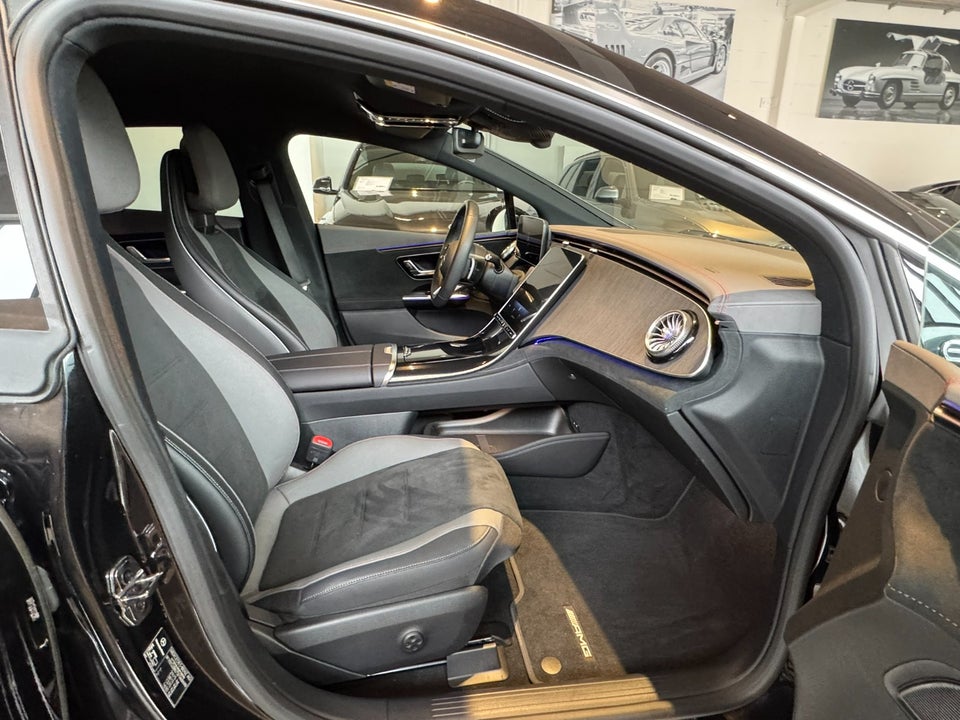 Mercedes EQE350+ AMG Line 4d