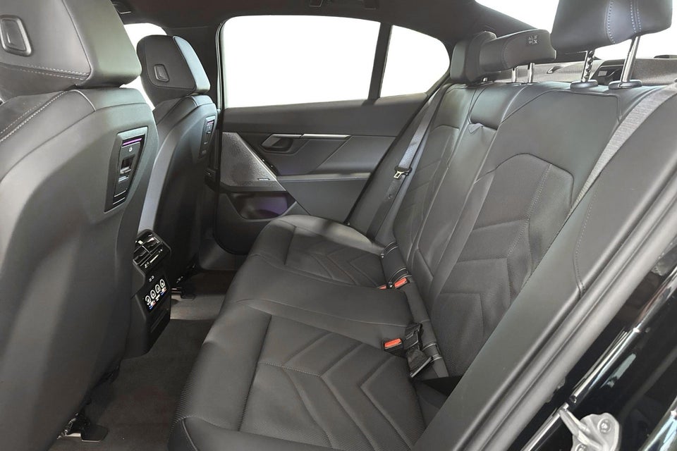 BMW i5 eDrive40 M-Sport 4d