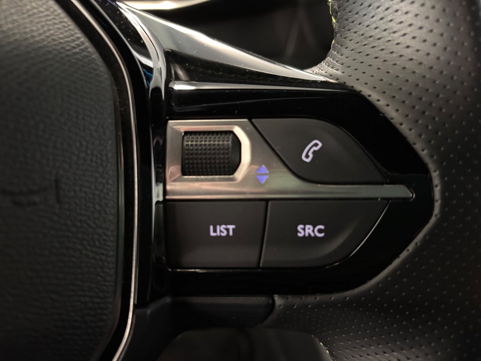 Peugeot e-2008 50 GT 5d