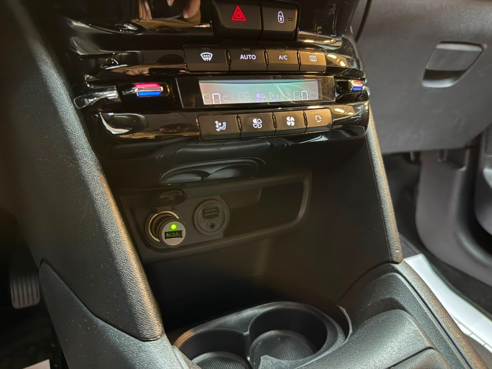 Peugeot 208 1,6 BlueHDi 100 Active 5d