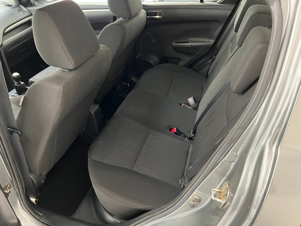 Suzuki Swift 1,2 Young 5d