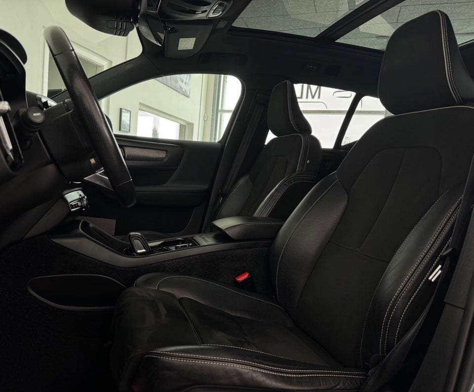 Volvo XC40 2,0 D4 190 R-Design aut. AWD 5d