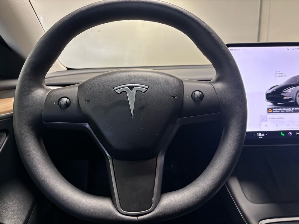 Tesla Model 3 Long Range RWD 4d