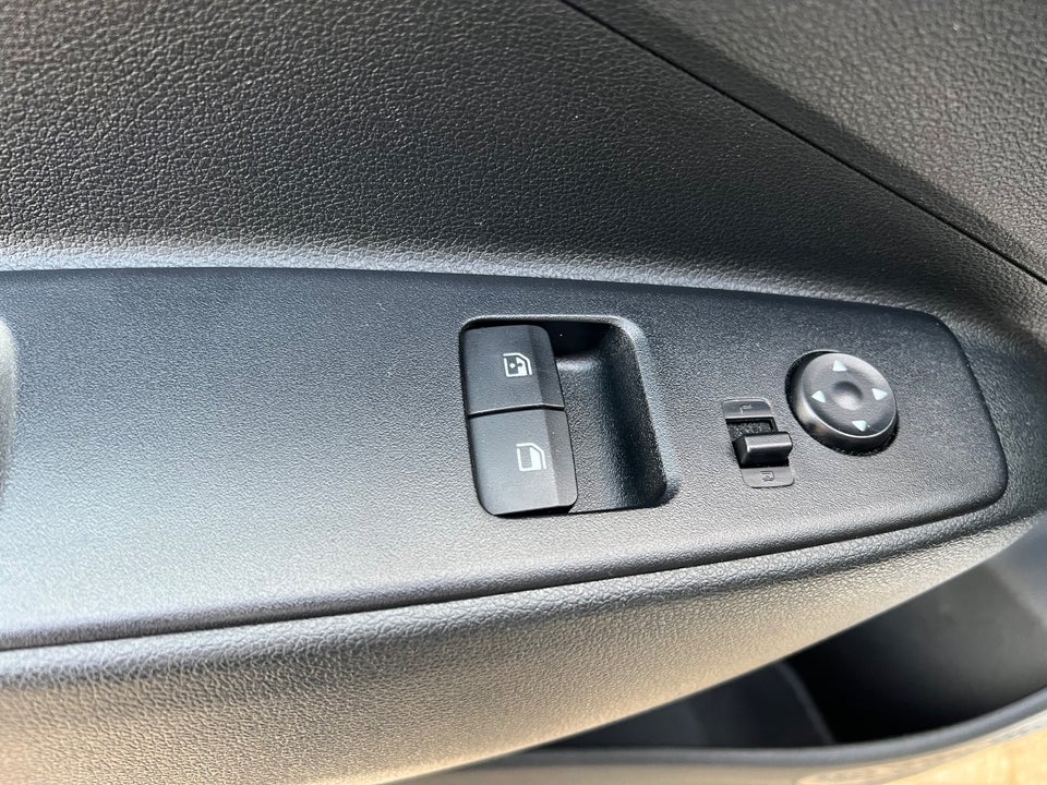 Hyundai i10 1,0 MPi Essential 5d