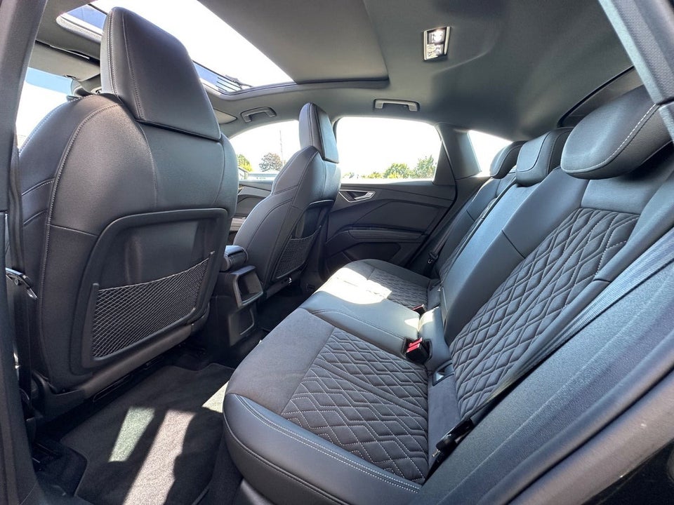 Audi Q4 e-tron 40 S-line Sportback 5d