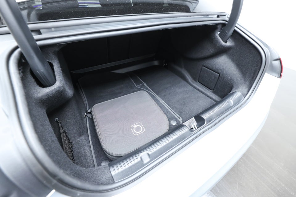 Mercedes EQE350 AMG Line 4d