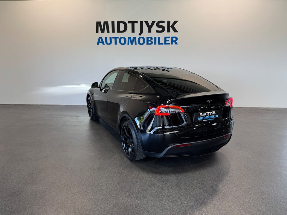 Tesla Model Y Long Range AWD 5d