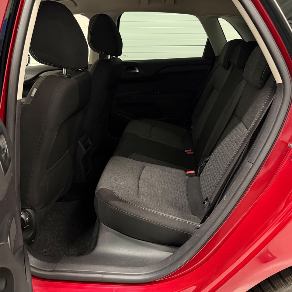 Citroën C4 1,6 e-HDi 115 Seduction 5d