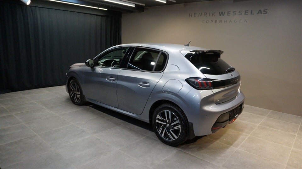 Peugeot 208 1,2 PureTech 100 Selection Sport EAT8 5d