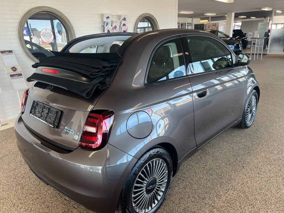 Fiat 500e Icon Cabrio 2d