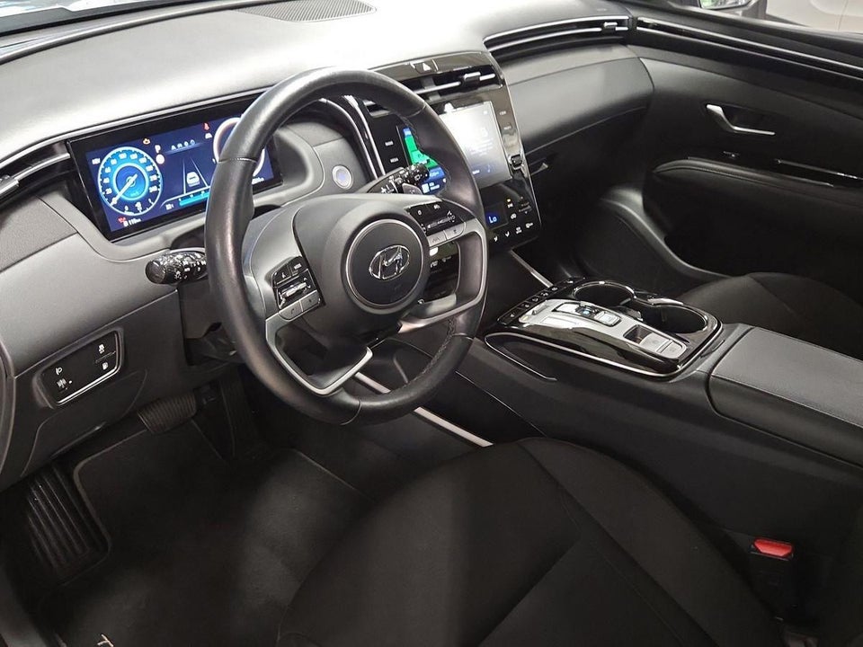 Hyundai Tucson 1,6 PHEV Essential aut. 4WD Van 5d