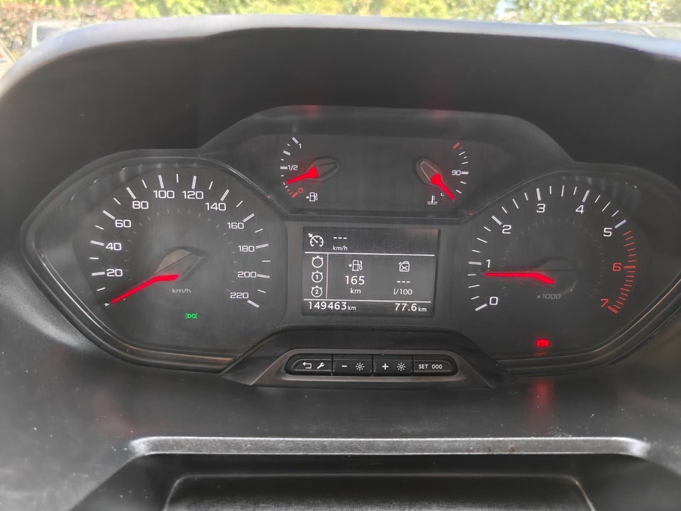 Peugeot Partner 1,5 BlueHDi 100 L1V1 Ultimate Van