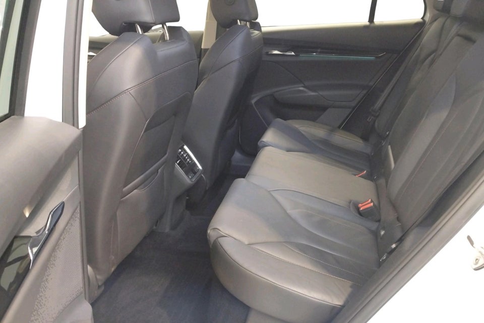 Skoda Enyaq 80x iV Suite 5d