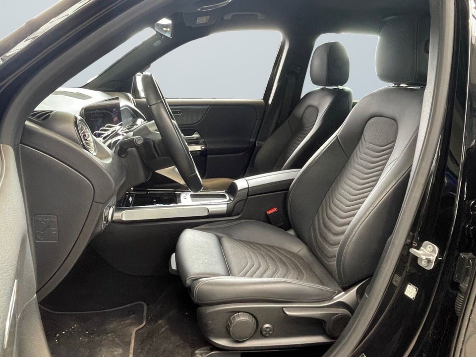 Mercedes EQB250+ Progressive 5d