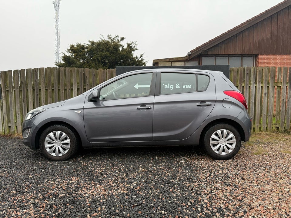 Hyundai i20 1,25 Classic XTR 5d